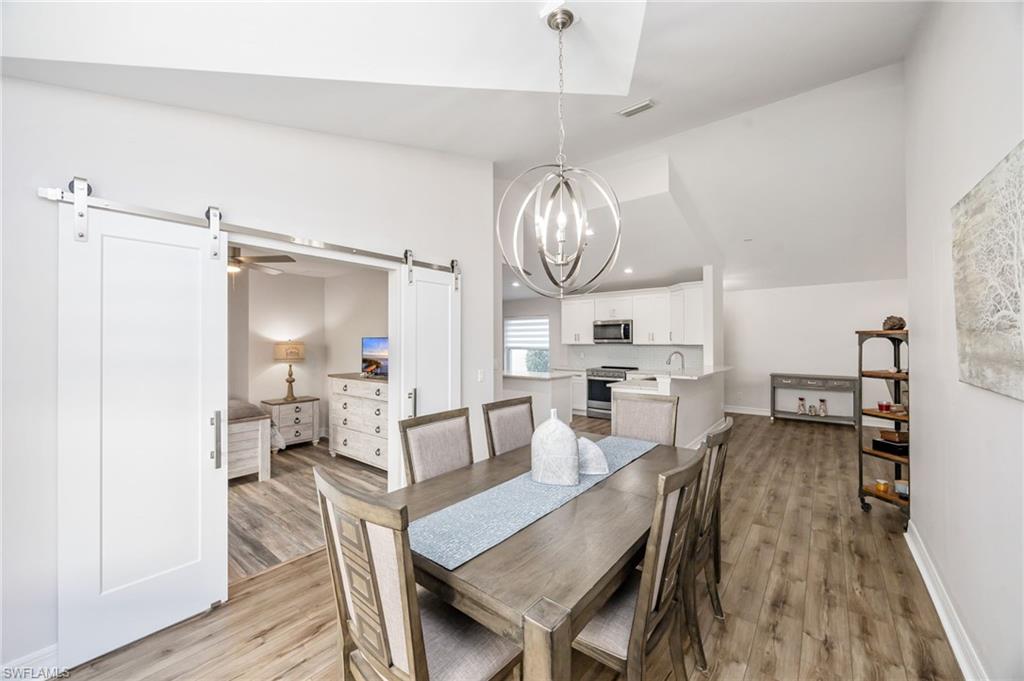 SATURNIA LAKES - Residential