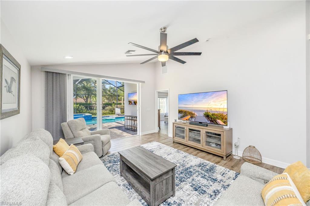 SATURNIA LAKES - Residential
