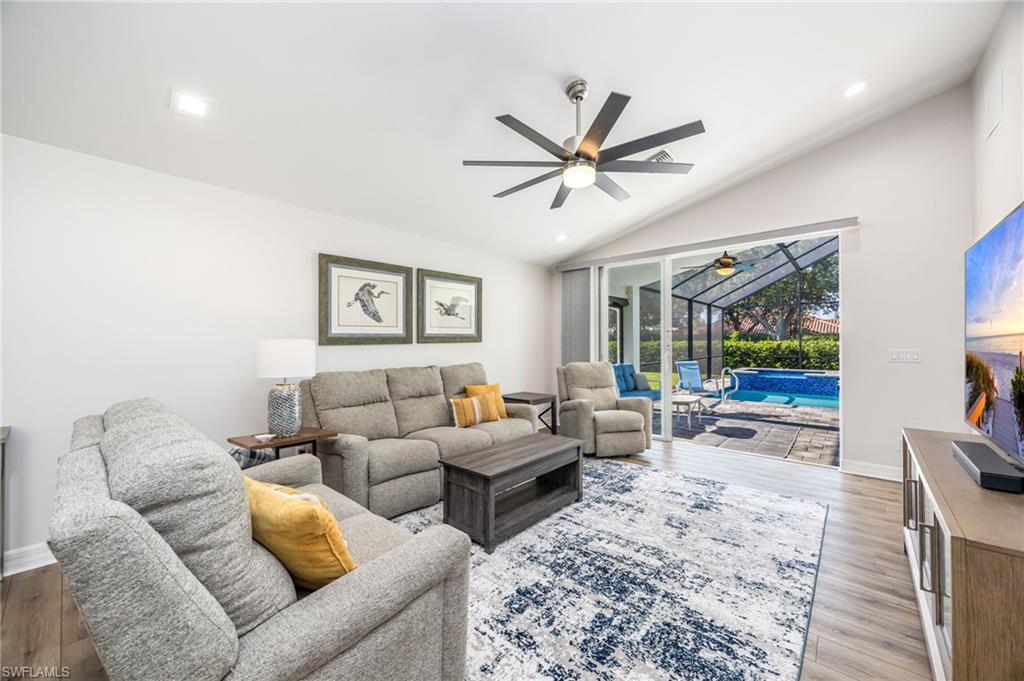SATURNIA LAKES - Residential