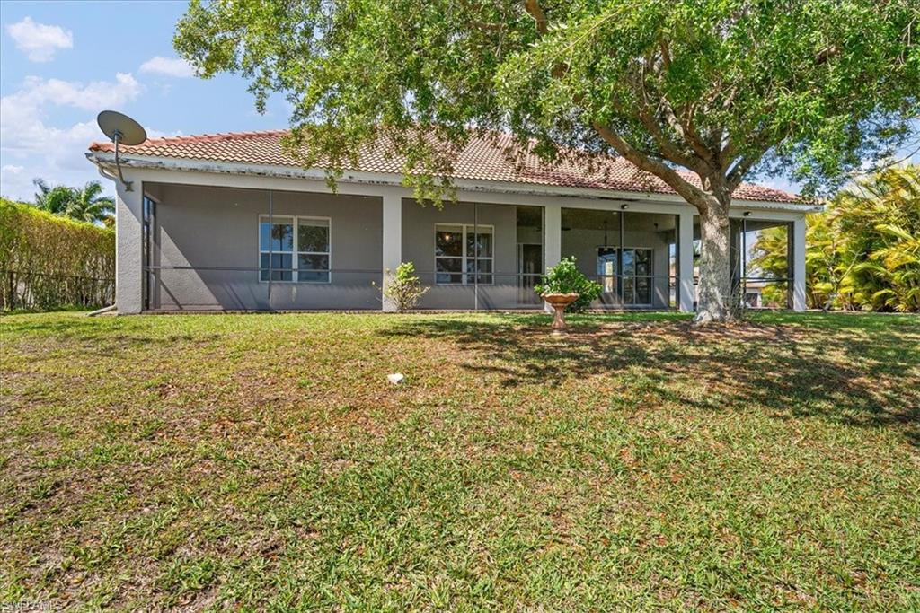 VALENCIA LAKES - Residential