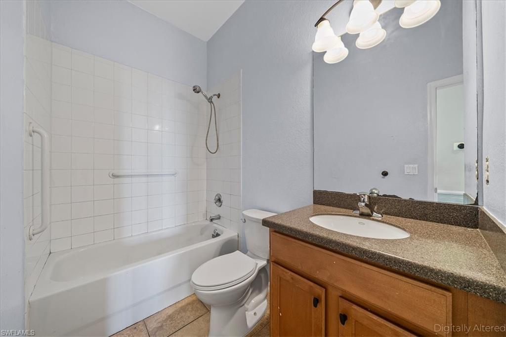 VALENCIA LAKES - Residential