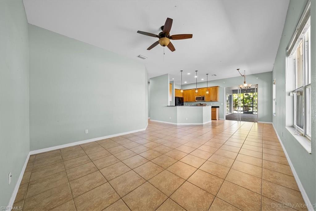 VALENCIA LAKES - Residential