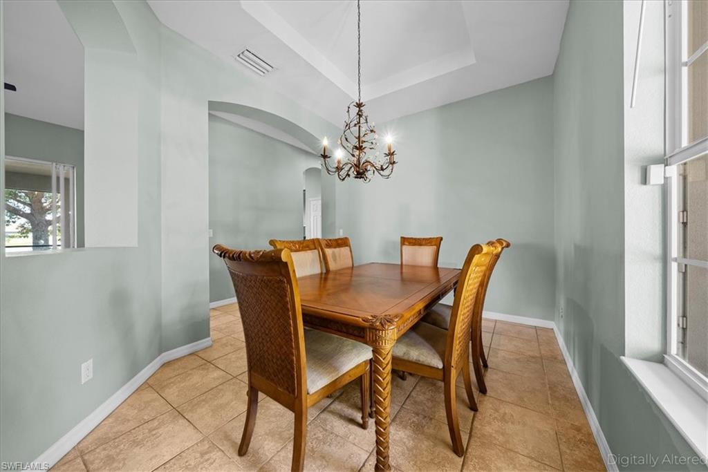 VALENCIA LAKES - Residential