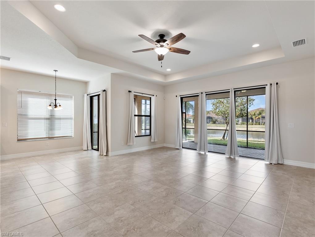 MARINA BAY - Residential