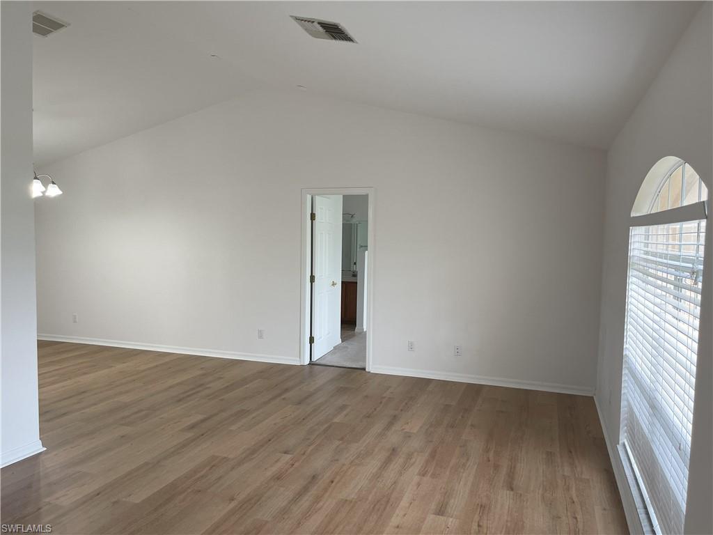 COUNTRY OAKS - Residential Lease