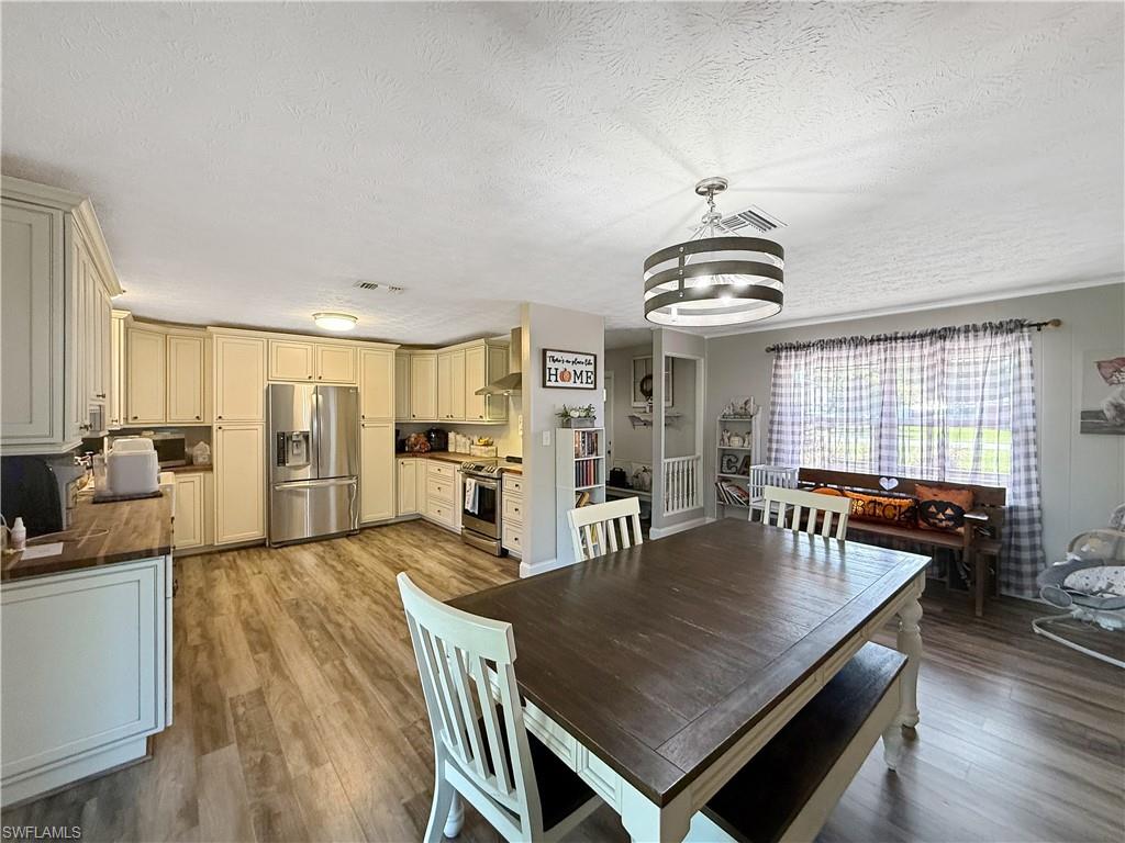 RIDGEVIEW ESTATES - Residential