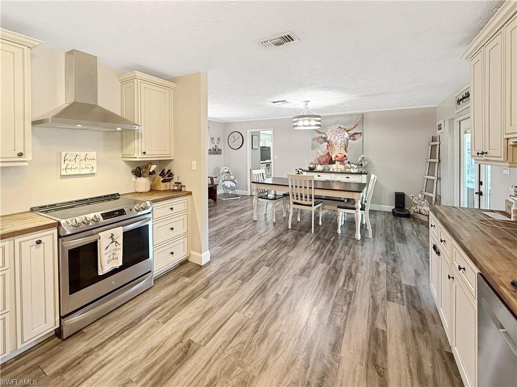 RIDGEVIEW ESTATES - Residential