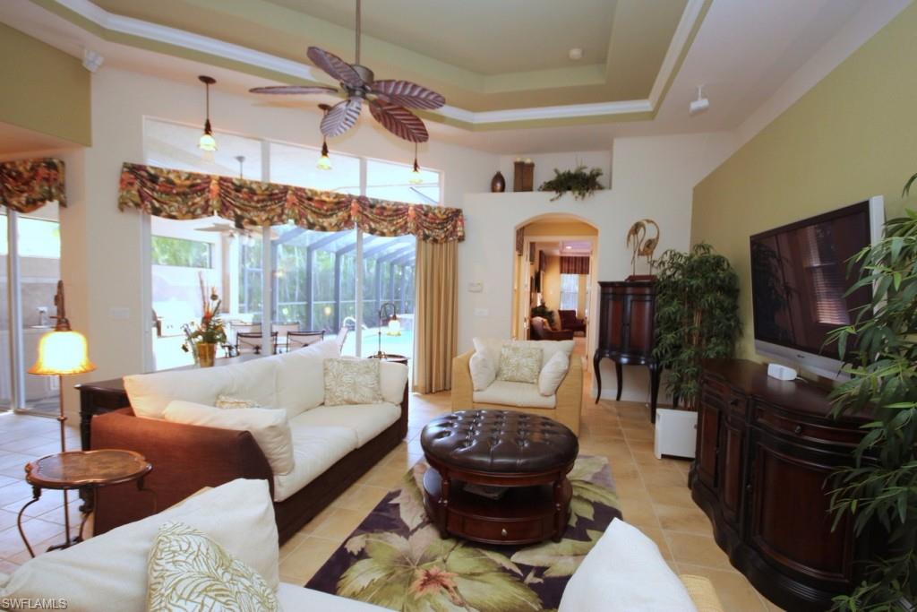 BELLE LAGO - Residential