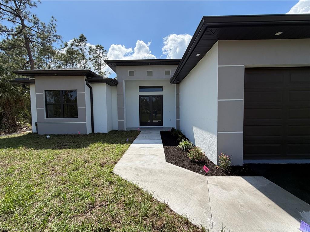 GOLDEN GATE ESTATES - Residential