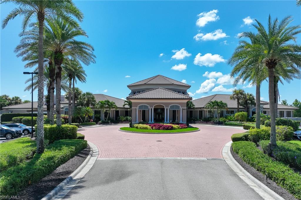 OXFORD POINTE - Residential