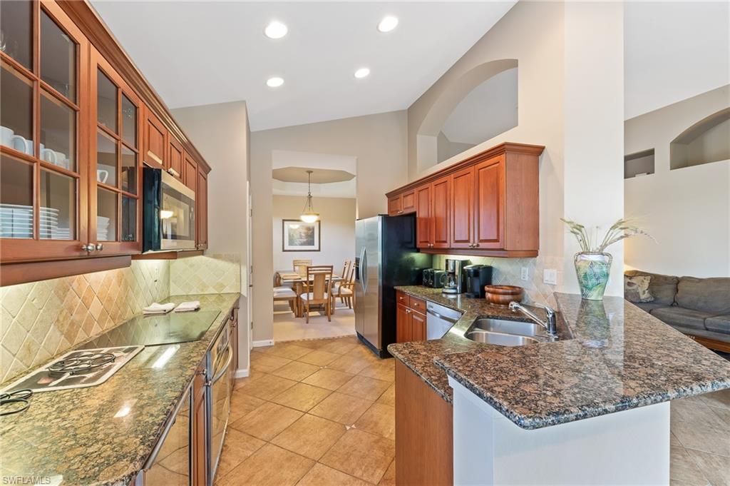 OXFORD POINTE - Residential