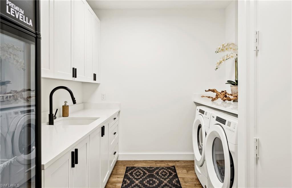 ELEVEN ELEVEN CENTRAL - Residential