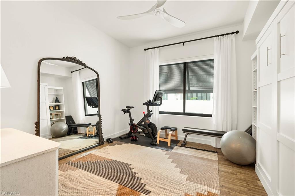 ELEVEN ELEVEN CENTRAL - Residential