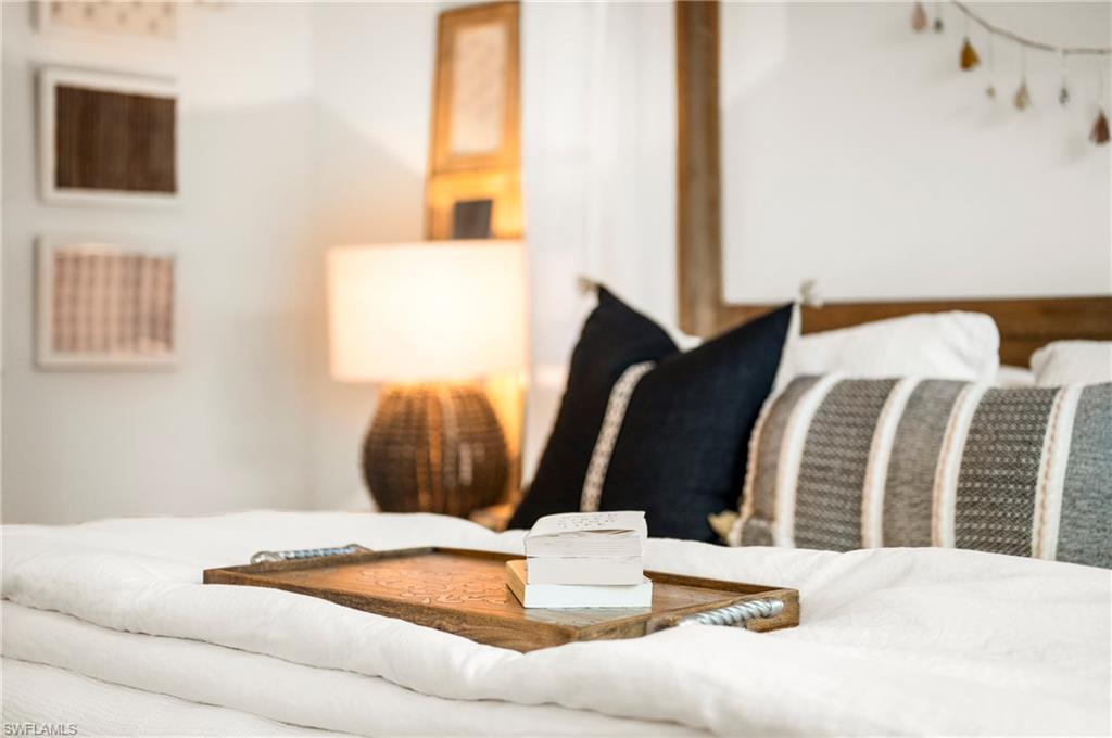 ELEVEN ELEVEN CENTRAL - Residential