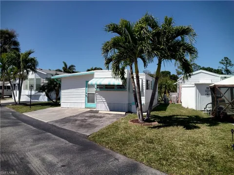 16 Jade Dr Unit 16J, Naples, FL 34114 - #: 225029924