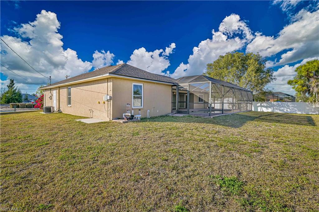 CAPE CORAL - Residential