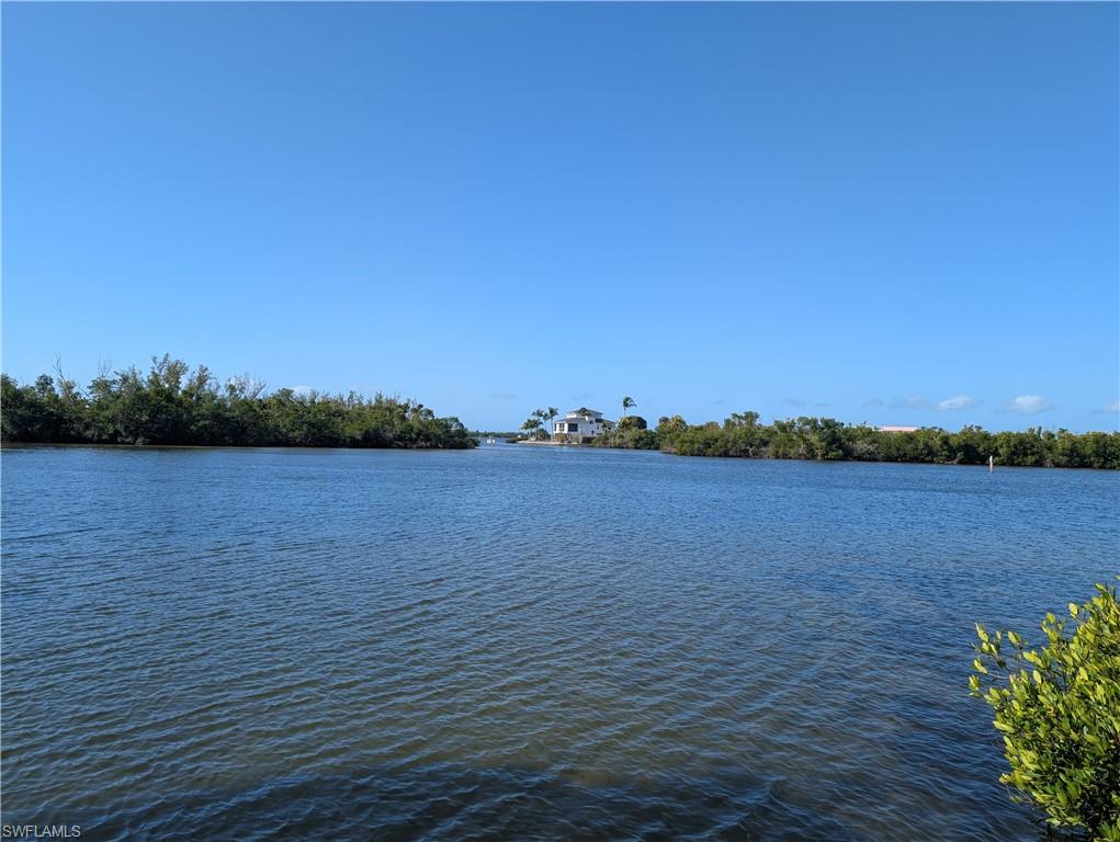 FOUR WINDS MARINA NORTH CONDO - Residential