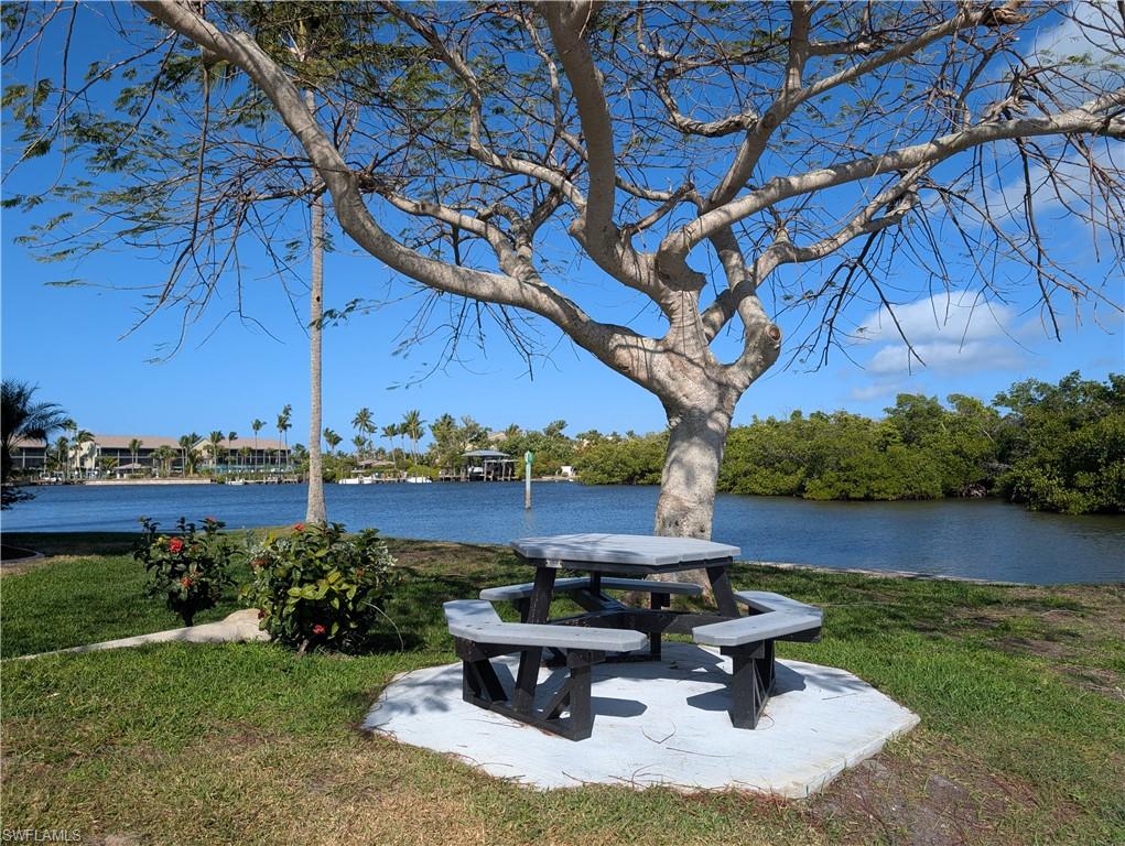 FOUR WINDS MARINA NORTH CONDO - Residential