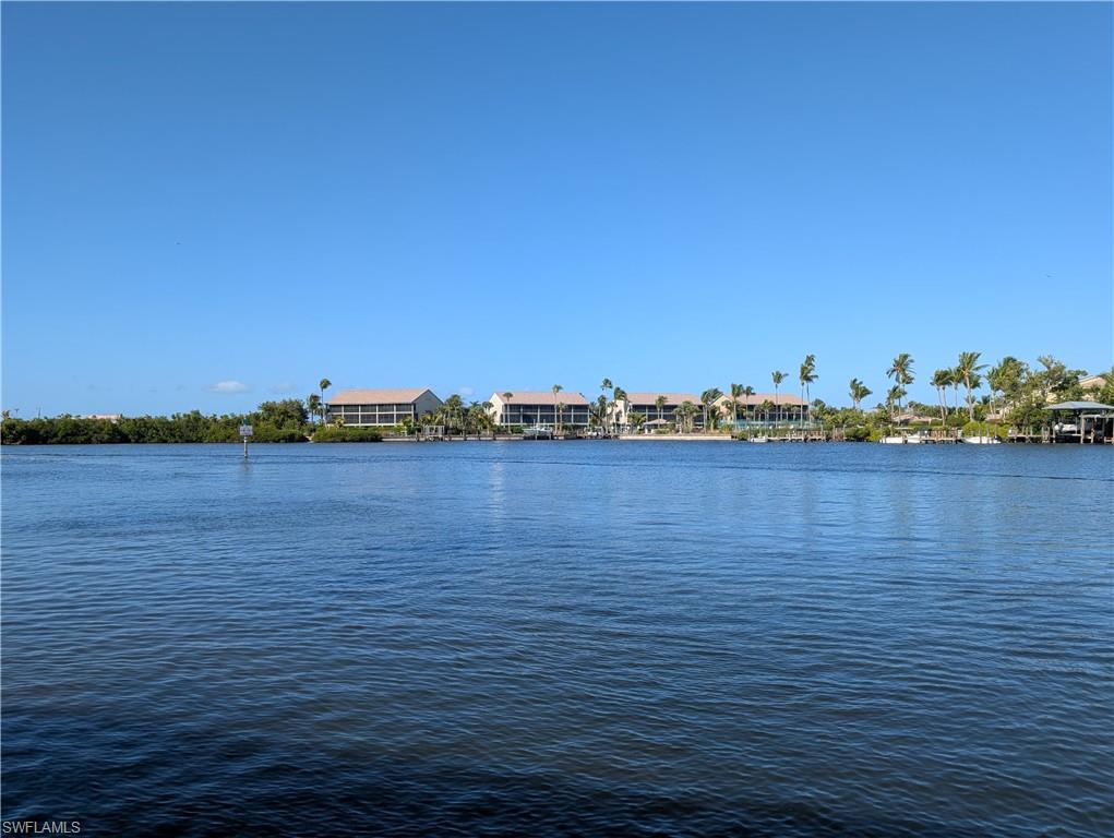 FOUR WINDS MARINA NORTH CONDO - Residential