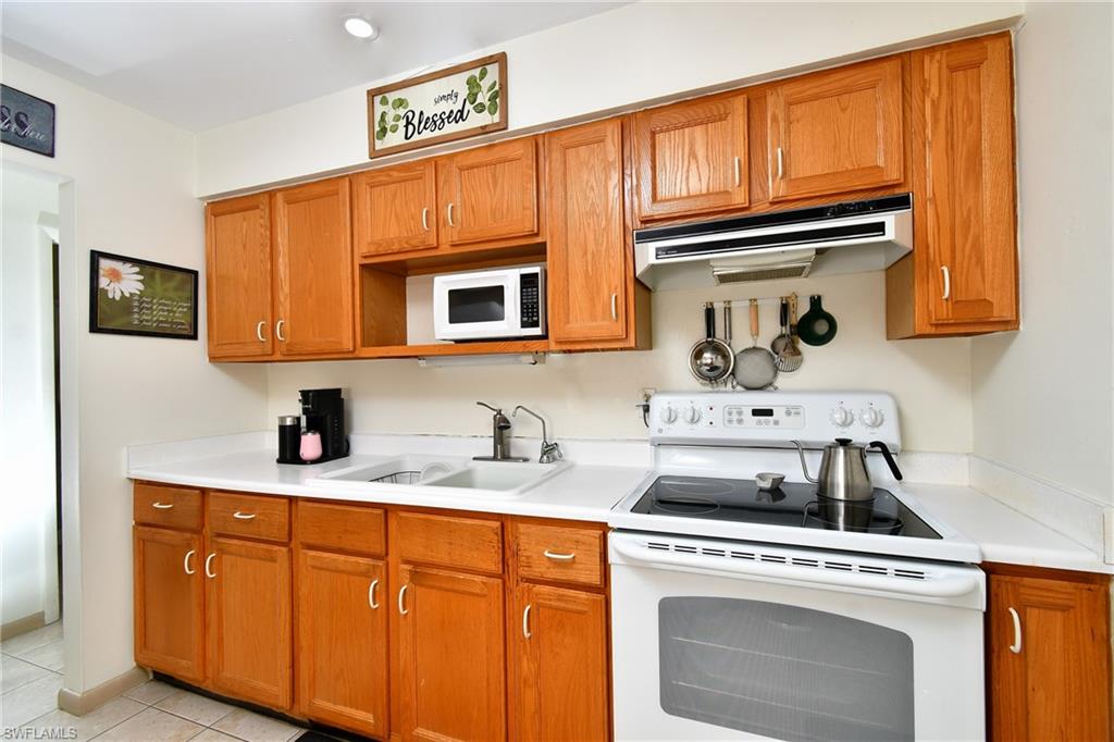 PINEWOOD CONDOMINIUM - Residential