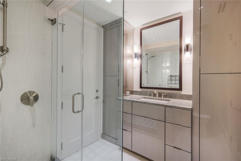 GRANDE EXCELSIOR - Residential