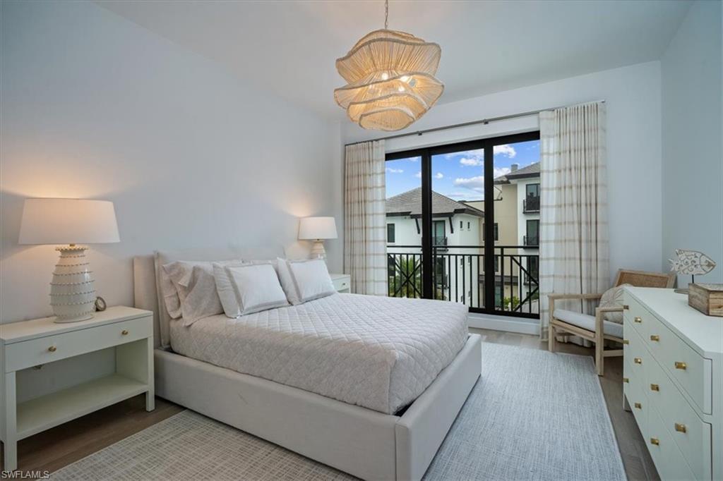 QUATTRO AT NAPLES SQUARE - Residential