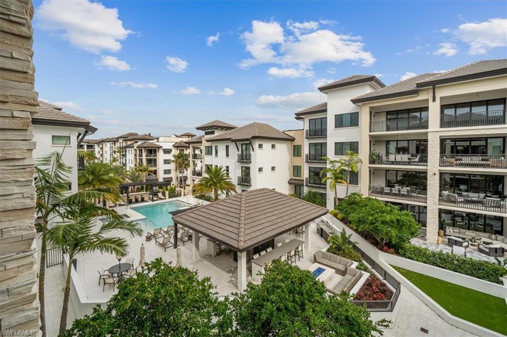 QUATTRO AT NAPLES SQUARE - Residential