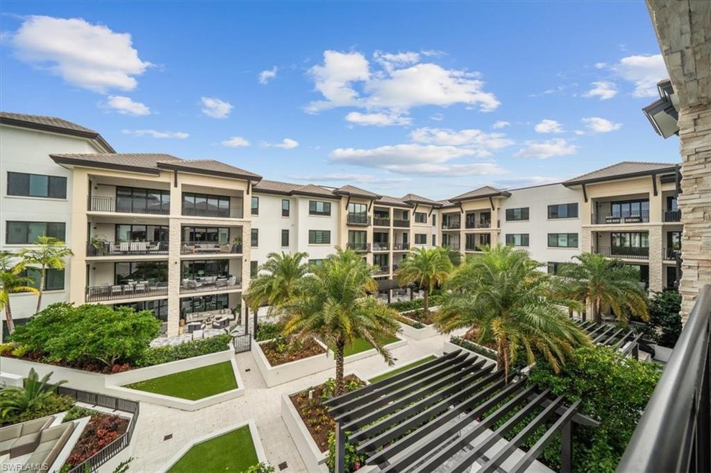 QUATTRO AT NAPLES SQUARE - Residential