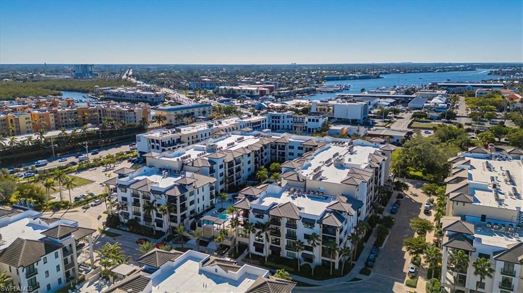 QUATTRO AT NAPLES SQUARE - Residential