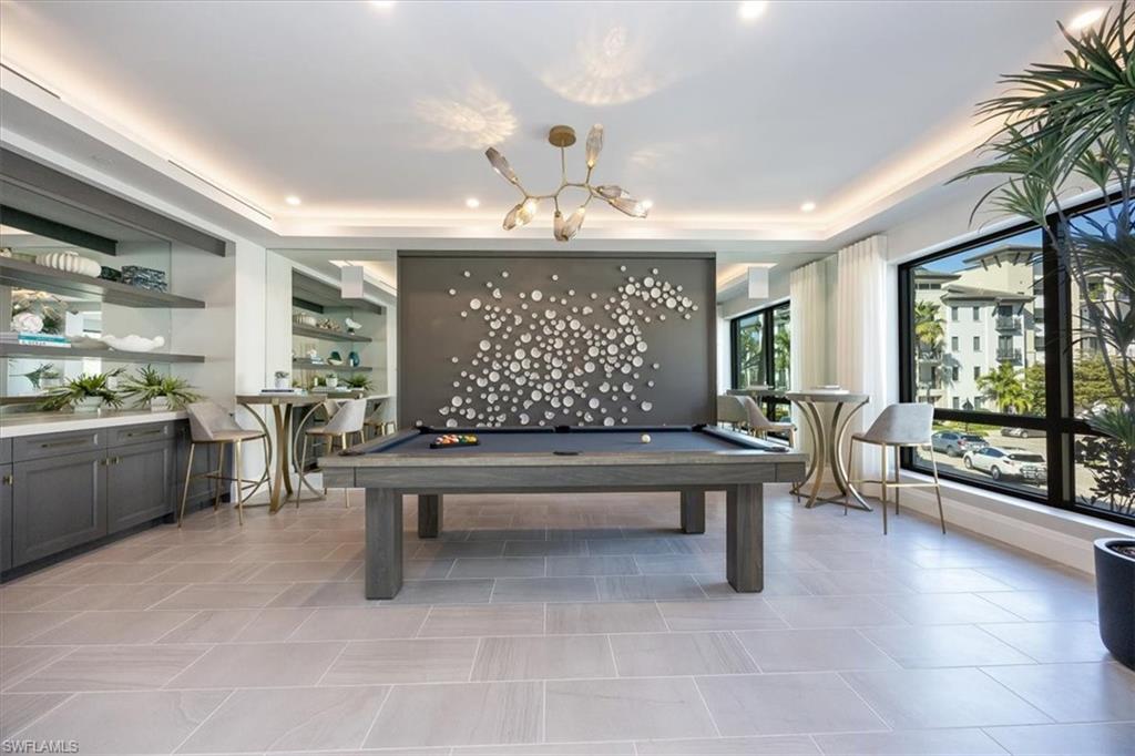 QUATTRO AT NAPLES SQUARE - Residential