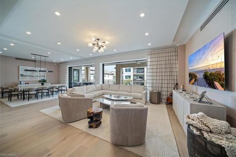 1130 3rd AVE S 404 NAPLES FL 34102