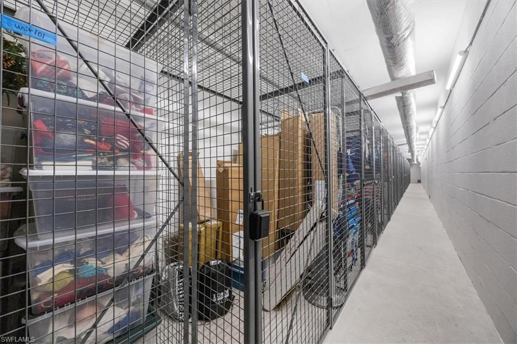 QUATTRO AT NAPLES SQUARE - Residential