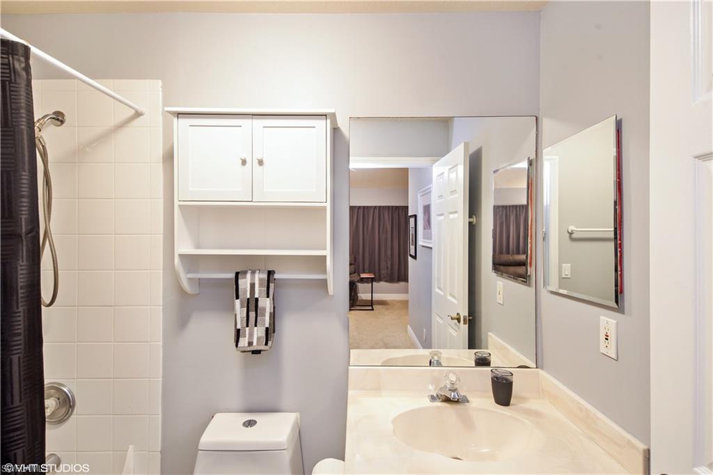 PEBBLEBROOKE LAKES - Residential