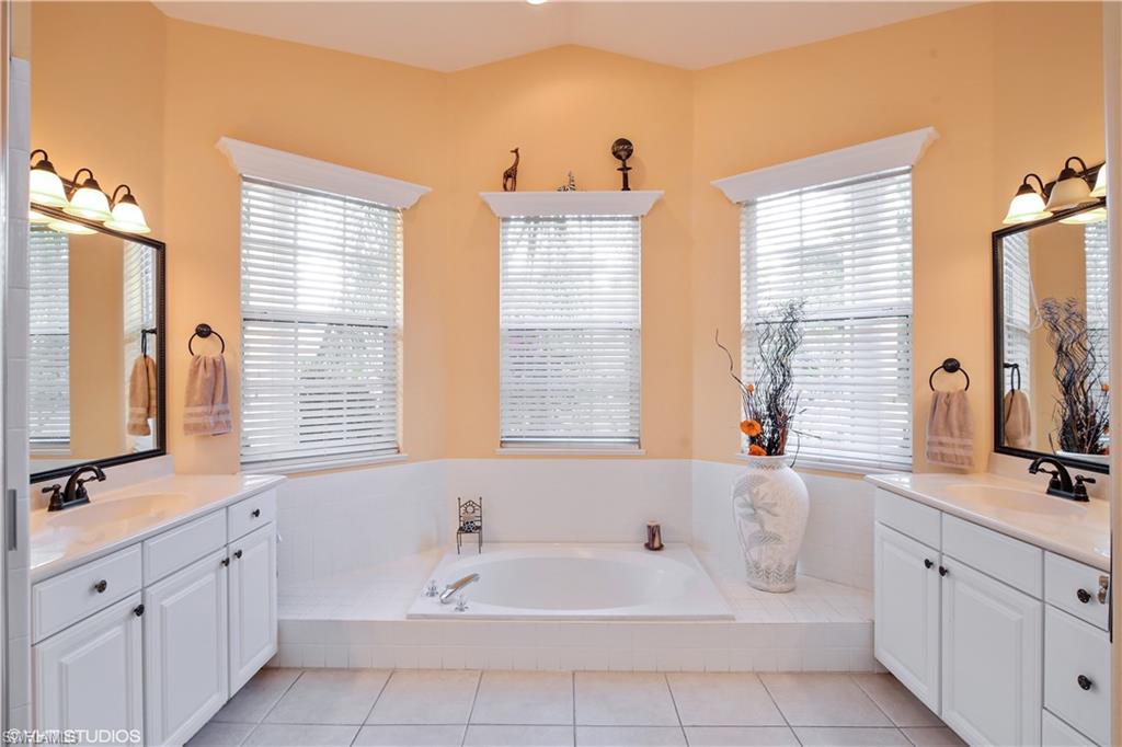 PEBBLEBROOKE LAKES - Residential