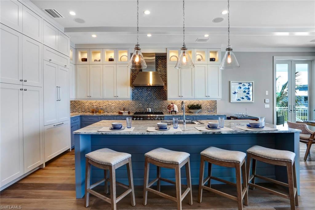 LITTLE HICKORY SHORES - Residential