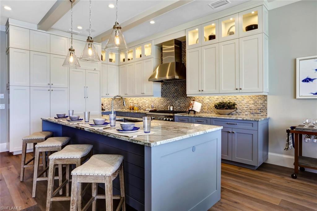 LITTLE HICKORY SHORES - Residential