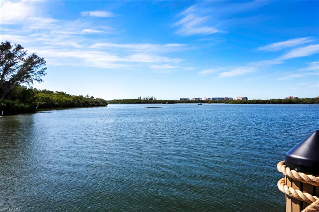 LITTLE HICKORY SHORES - Residential