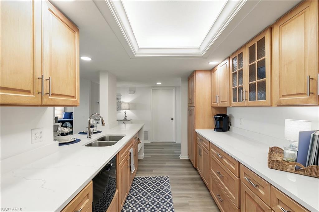 VANDERBILT SURF COLONY - Residential