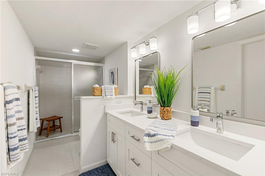 VANDERBILT SURF COLONY - Residential