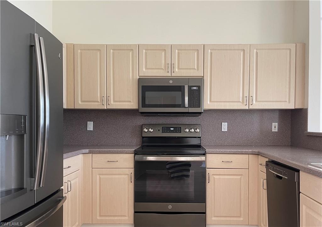 WATERWAYS OF NAPLES - Residential