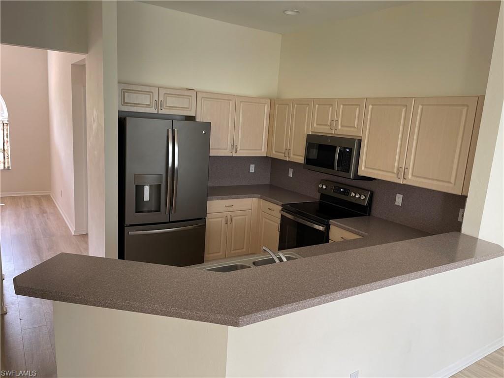 WATERWAYS OF NAPLES - Residential