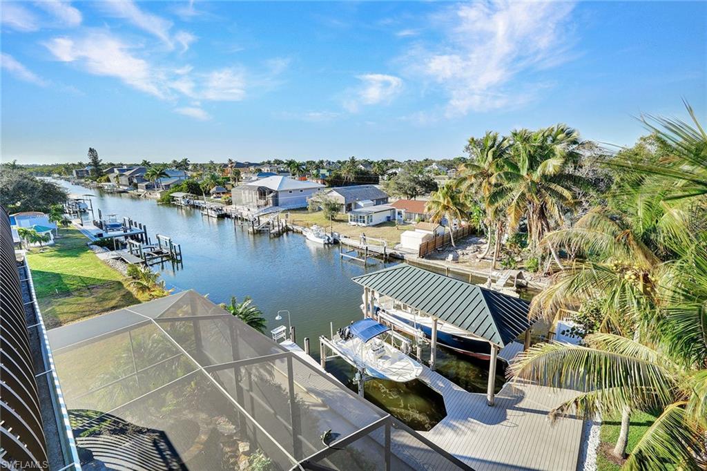 IMPERIAL SHORES - Residential