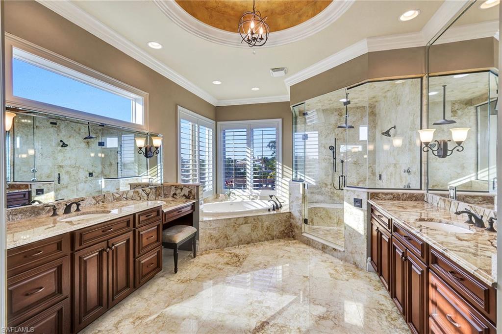 IMPERIAL SHORES - Residential