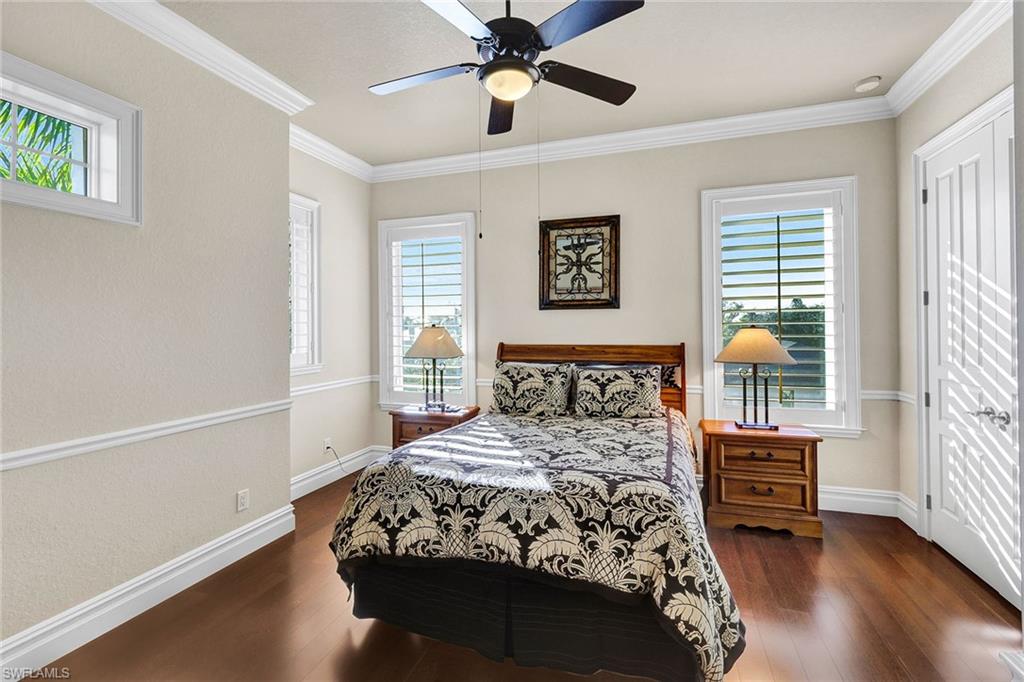 IMPERIAL SHORES - Residential