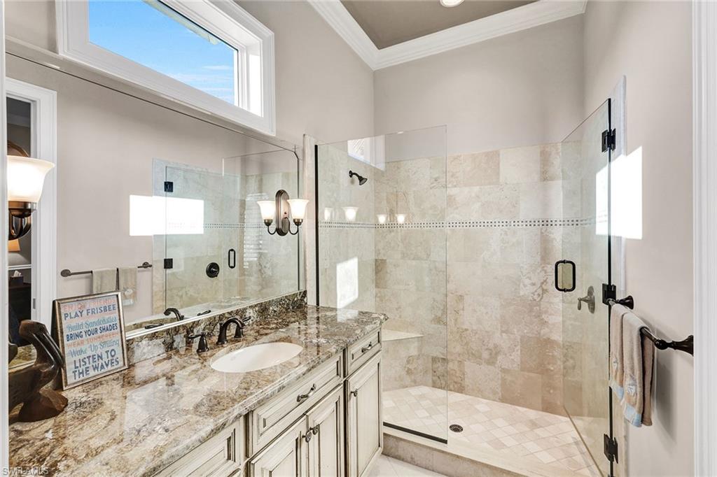 IMPERIAL SHORES - Residential