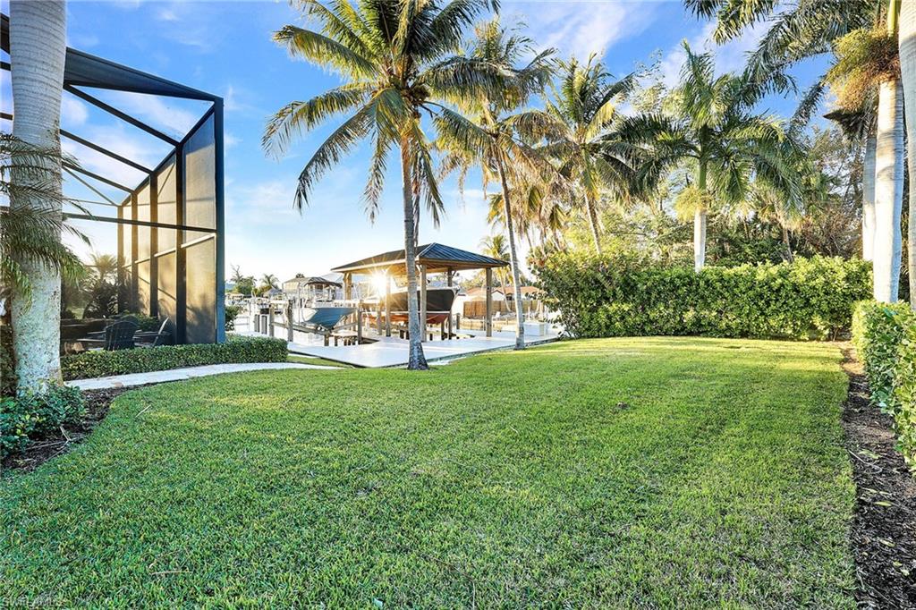 IMPERIAL SHORES - Residential