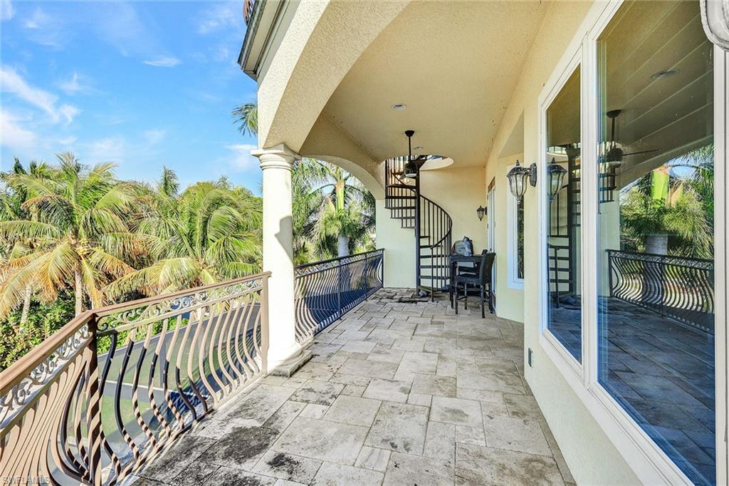 IMPERIAL SHORES - Residential