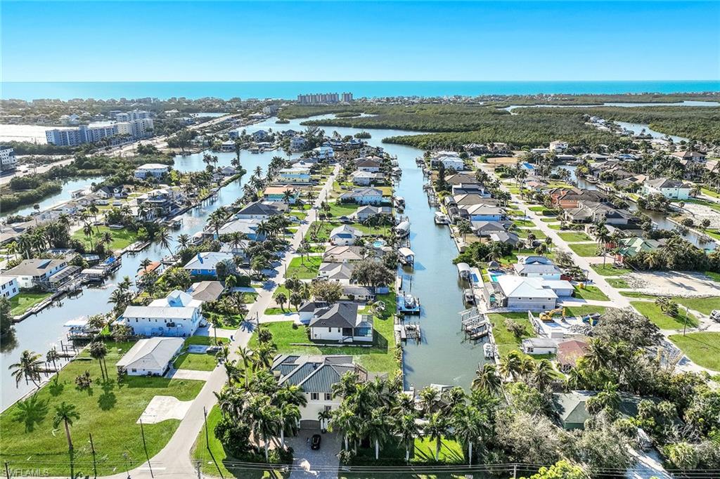 IMPERIAL SHORES - Residential