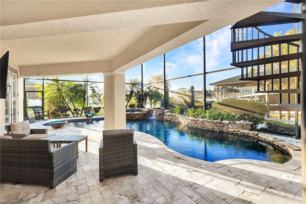 IMPERIAL SHORES - Residential