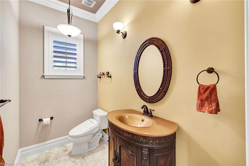 IMPERIAL SHORES - Residential